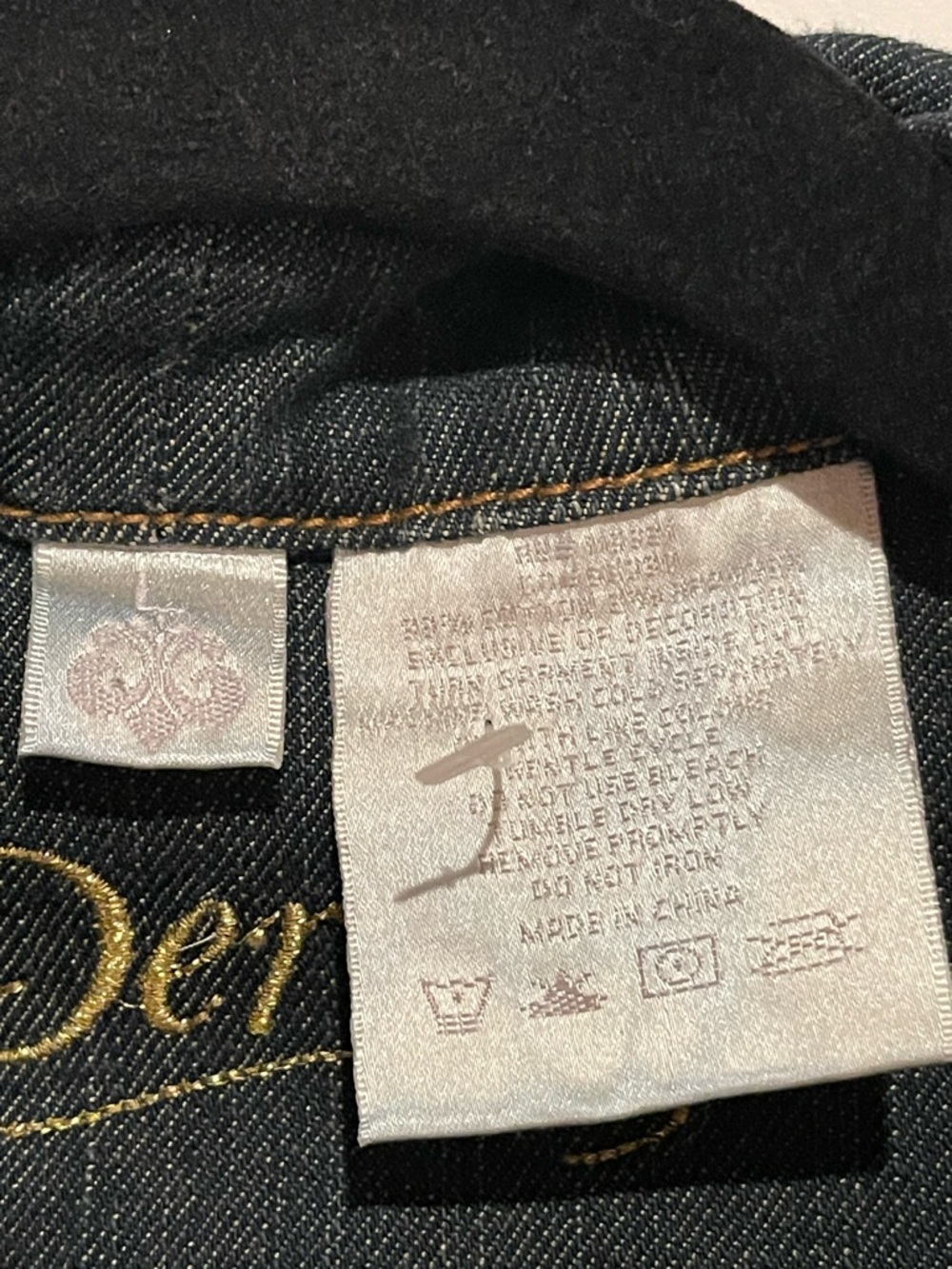 Dereon Black Denim Jacket with Gold Embroidery - Picture 6 of 7